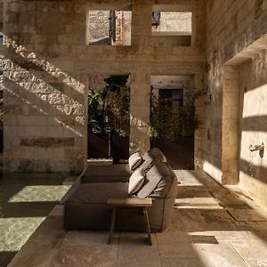 Amalen Suites Adults Only